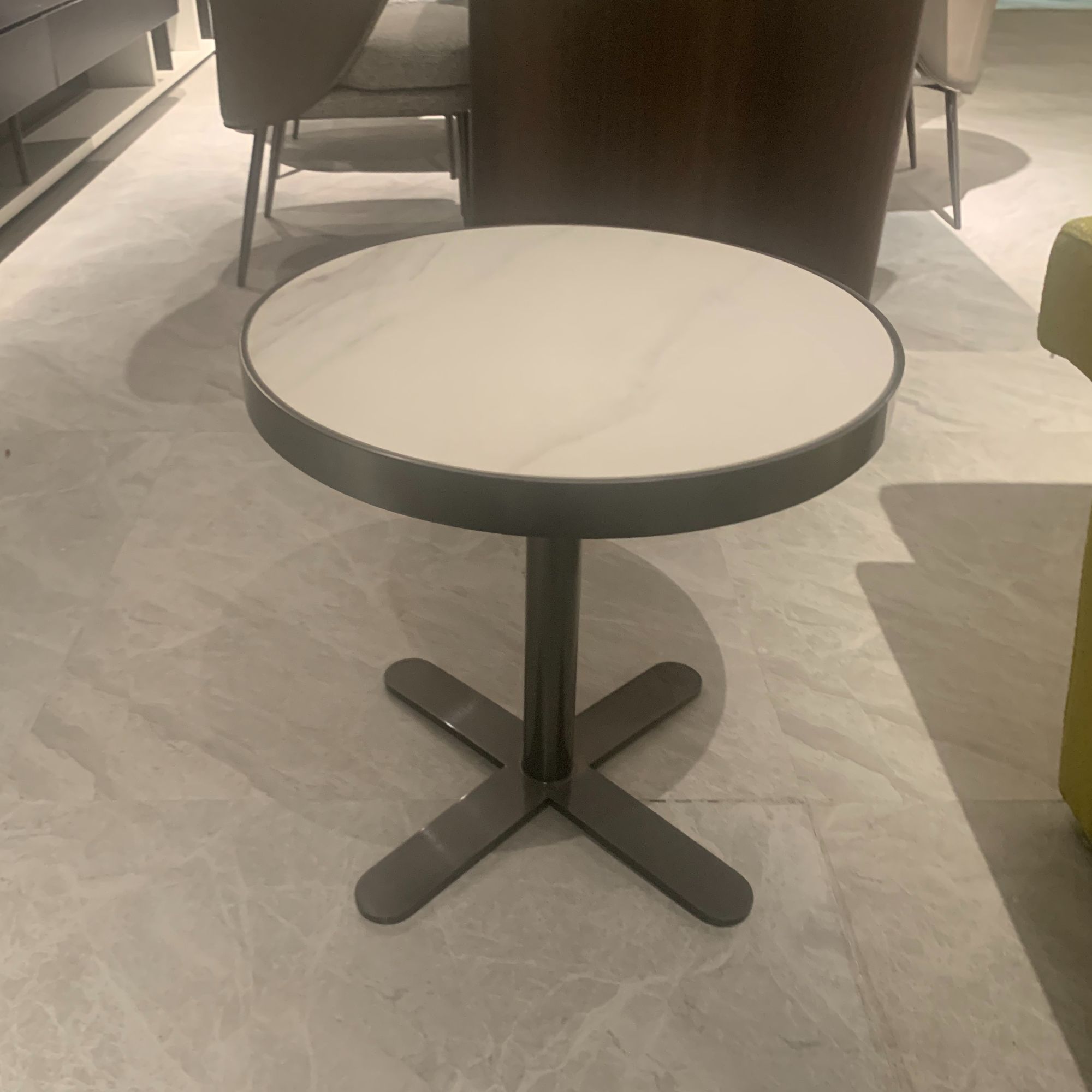 角几边几意式简约