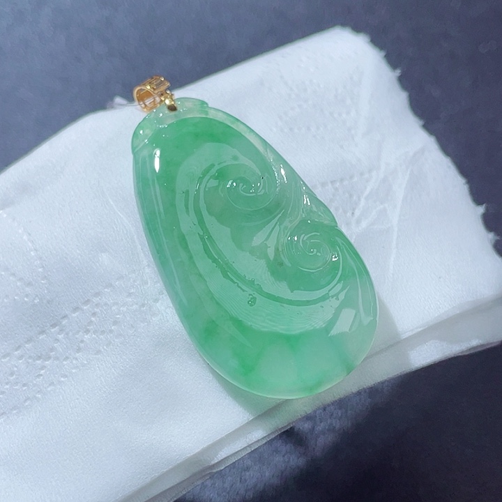 定制翡翠未镶嵌翡翠