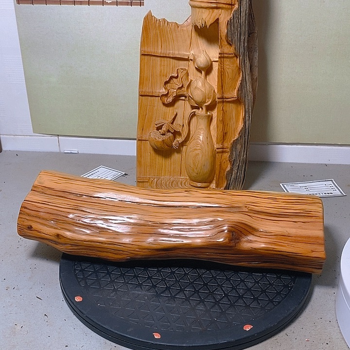 柏木（崖柏）知****y太行大峡谷崖柏