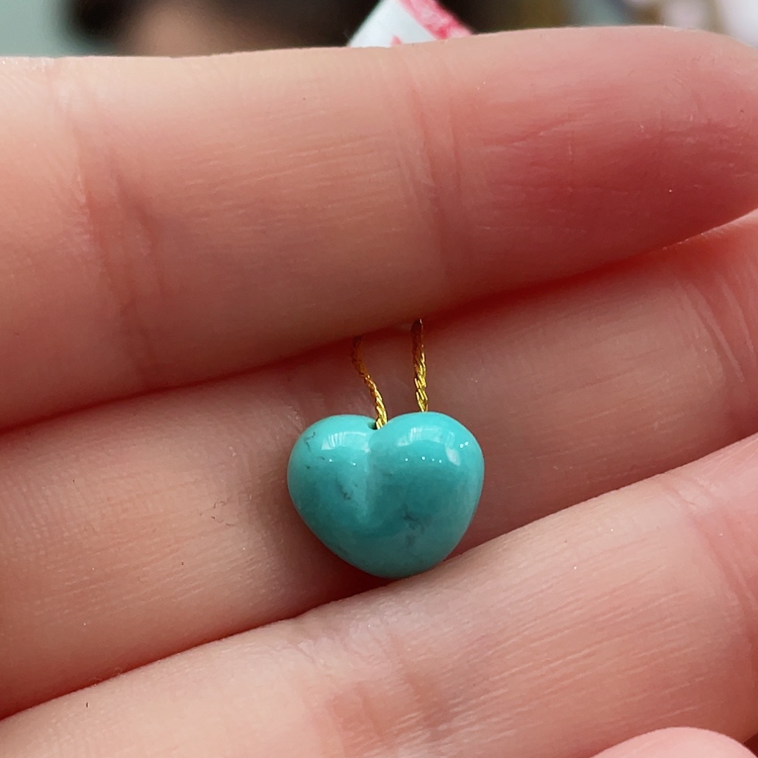 绿松石颈饰未镶嵌