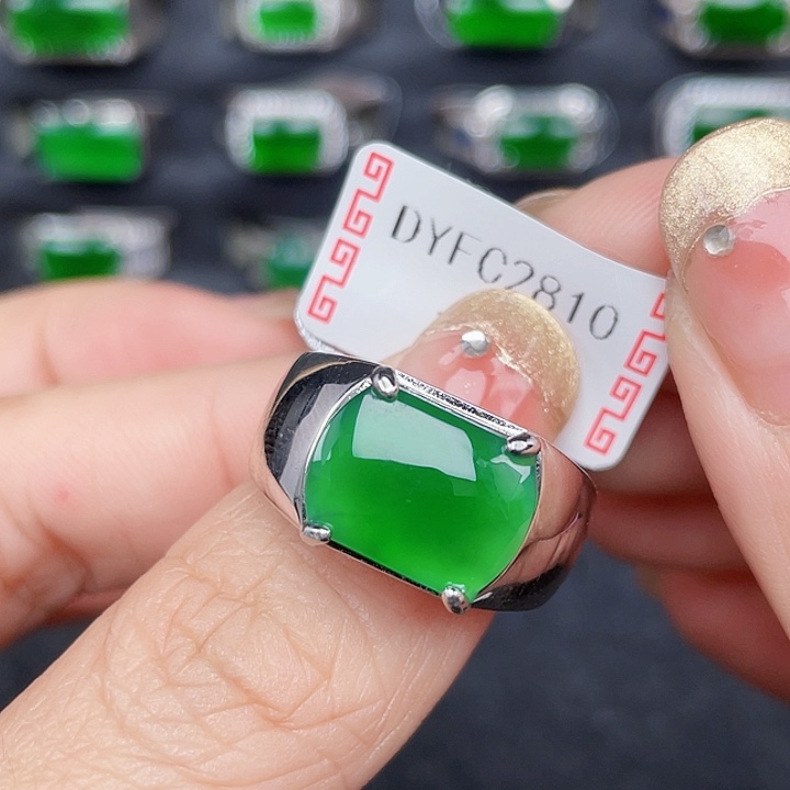 翡翠戒指银S925镶嵌流****方编号2810没运费险