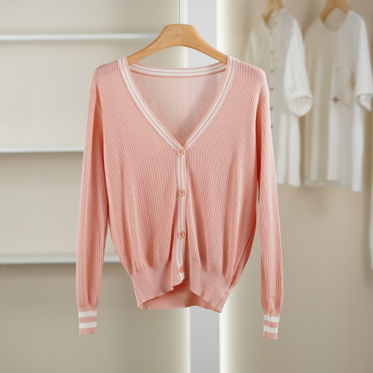 麦迪尚品【唯】51203403 秋季时尚简约女装针织毛衣开衫折扣