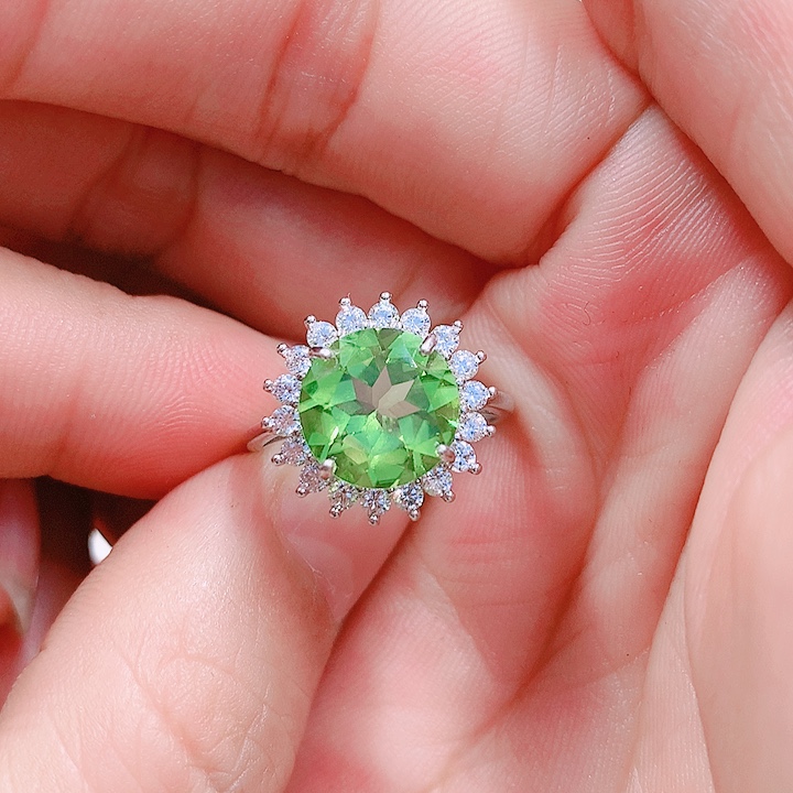 橄榄石戒指银S925镶嵌10✖️10