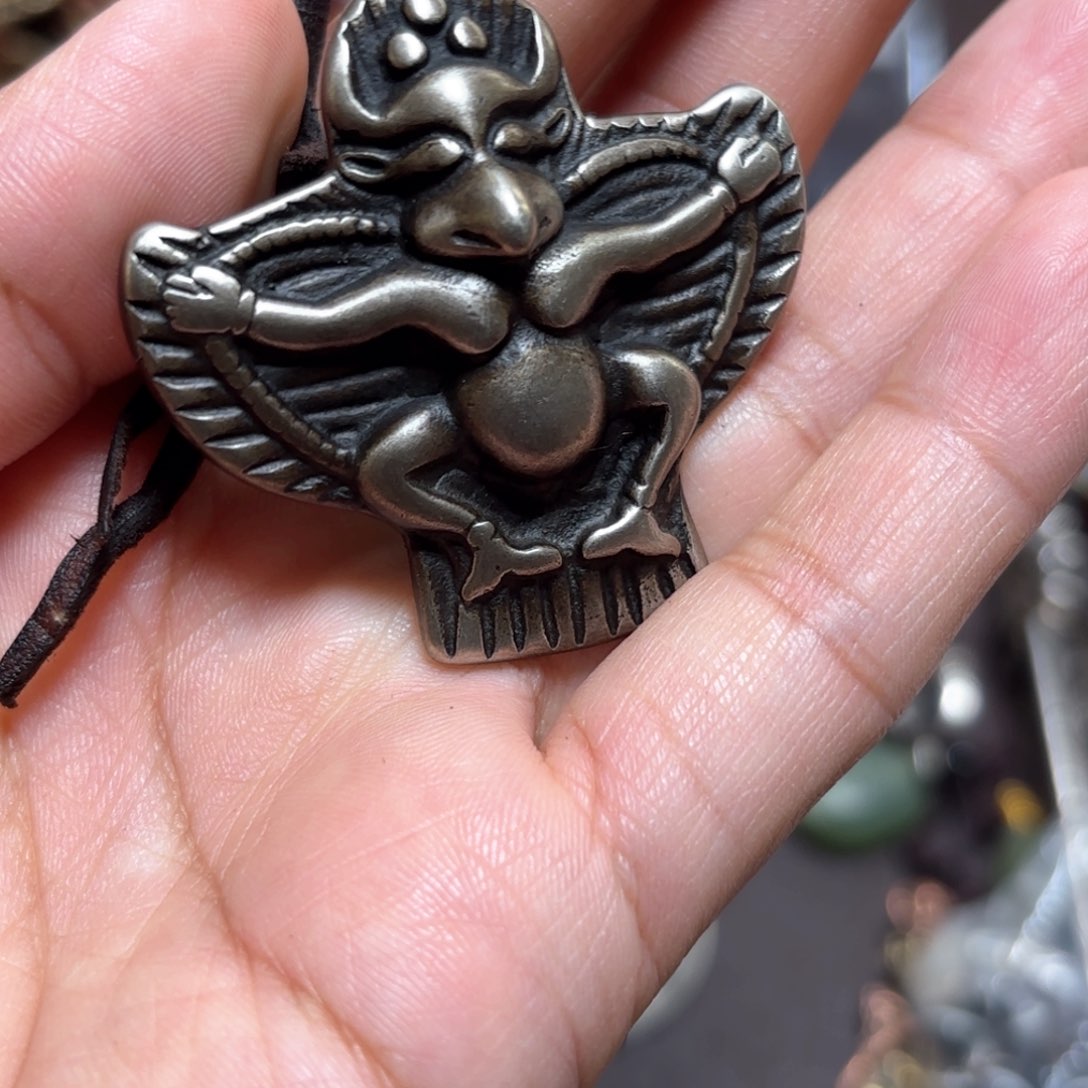 铜星月菩提吊坠项链