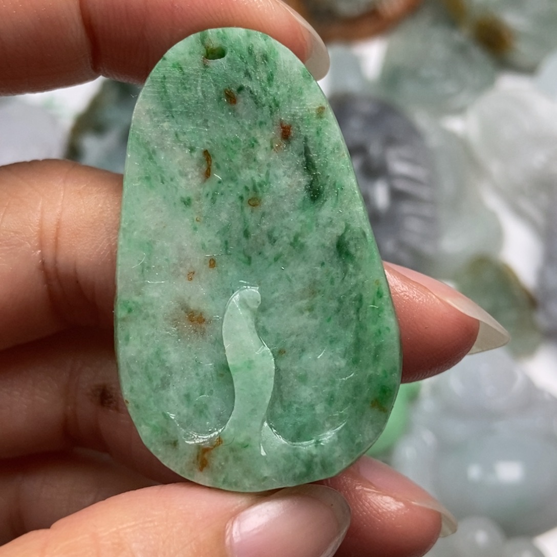 定制翡翠未镶嵌翡翠