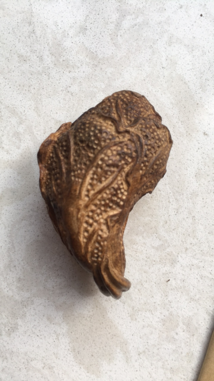 印尼老料手把件12克