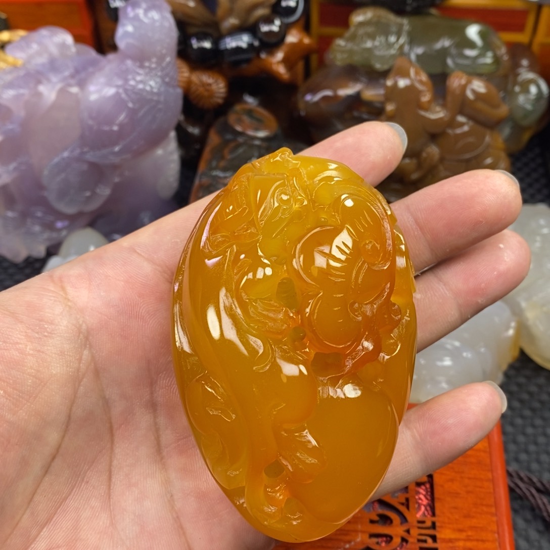 玛瑙/玉髓手把件未镶嵌奕*