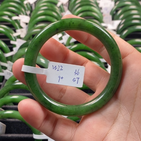 和田玉（碧玉）手镯未镶嵌