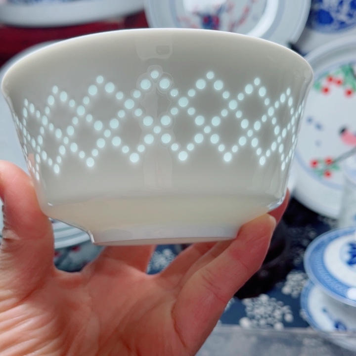 青花玲珑5寸饭碗网格