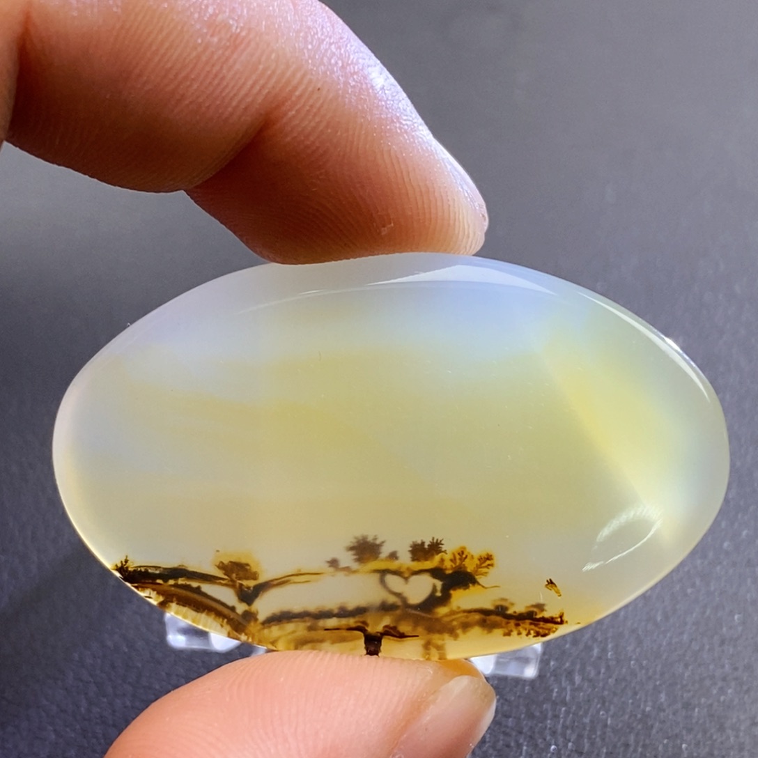 大***布玛瑙/玉髓未镶嵌颈饰