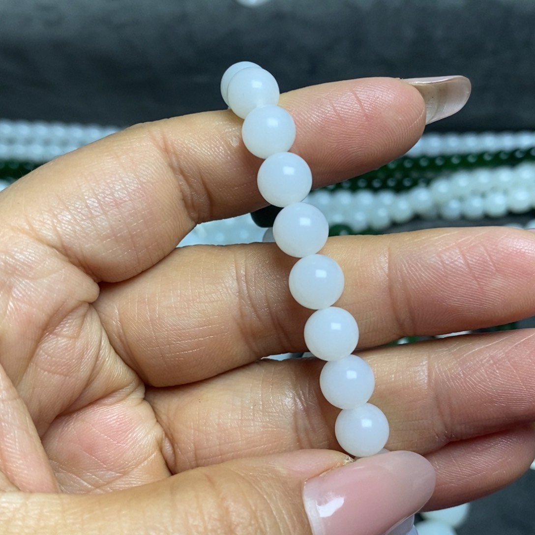 和田玉手链未镶嵌是**啊