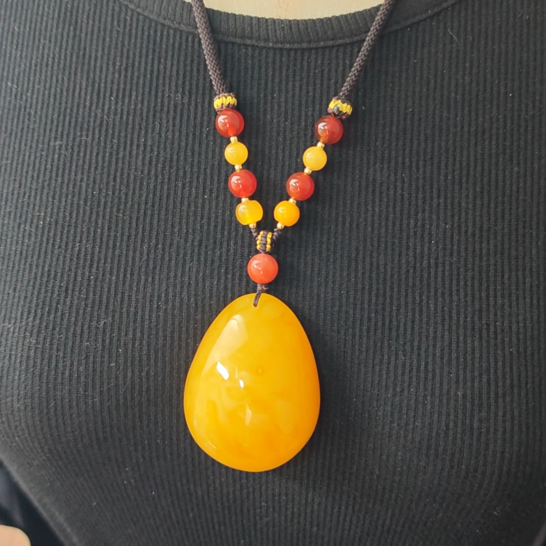 蜜蜡吊坠(赠链)未镶嵌