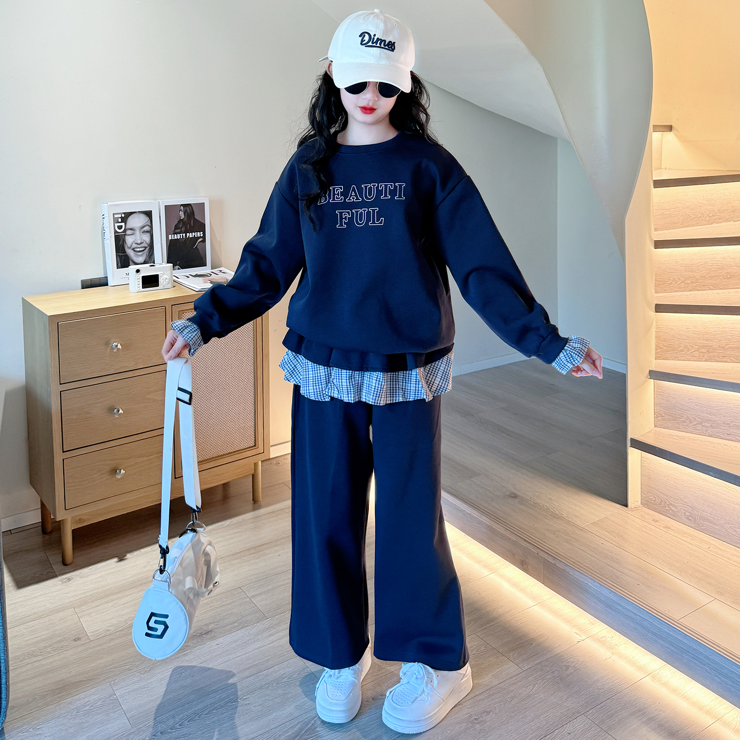 女童卫衣套装秋装2025新款儿童早秋穿搭大童女孩网红阔腿裤两件套