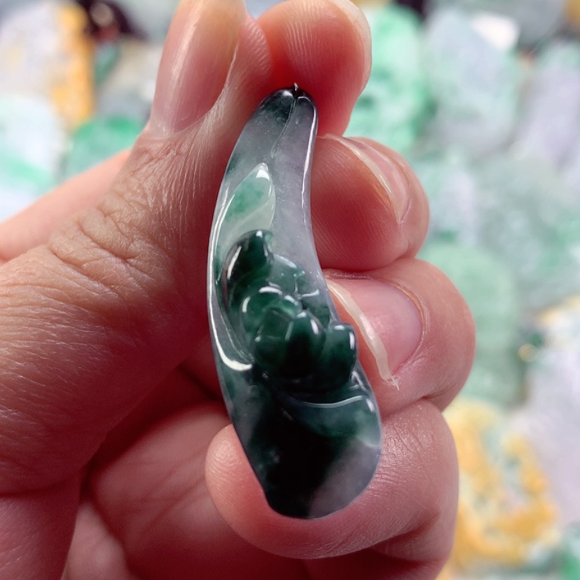 【闪购商品】翡翠吊坠(不含链)未镶嵌