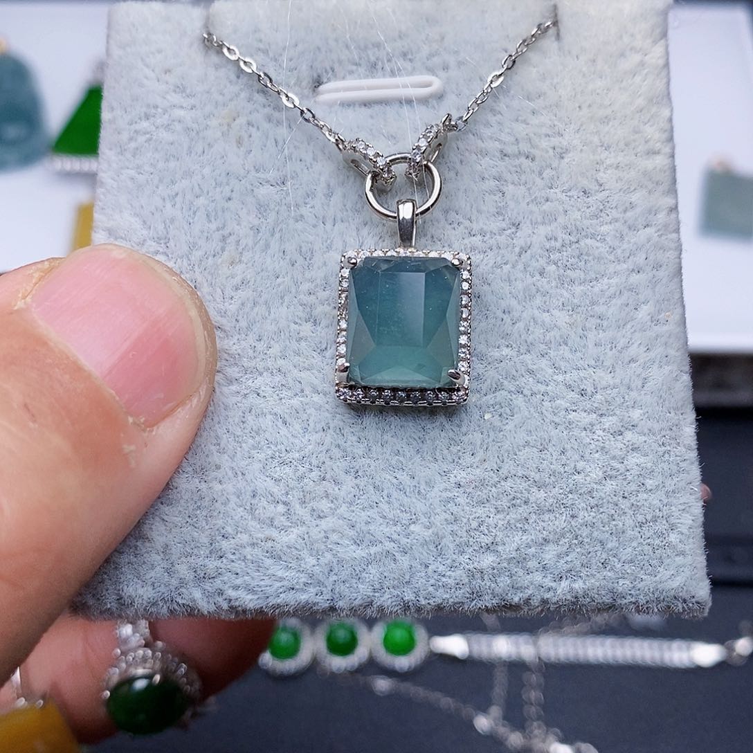 翡翠颈饰银S925镶嵌项链