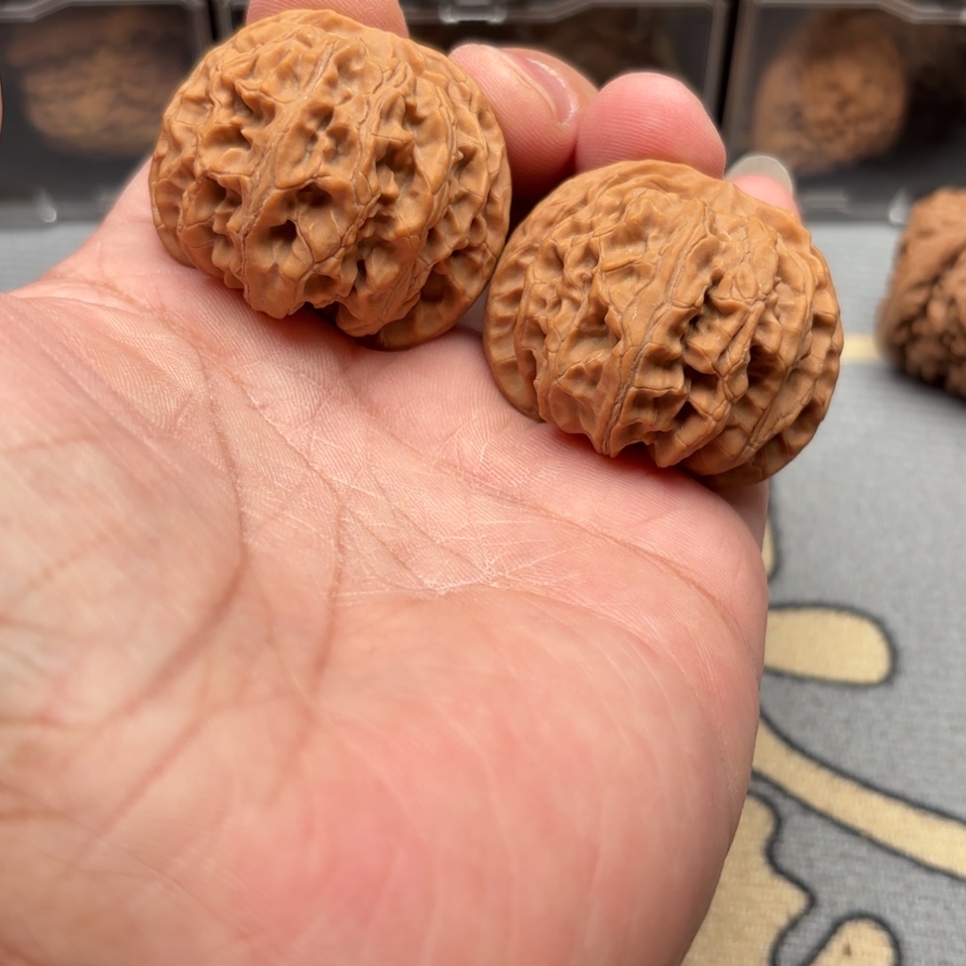 文玩核桃把件苹果圆43