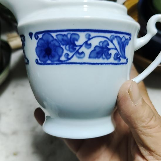 瓷片五厂，七厂各种摆件，瓷片，均有瑕疵！