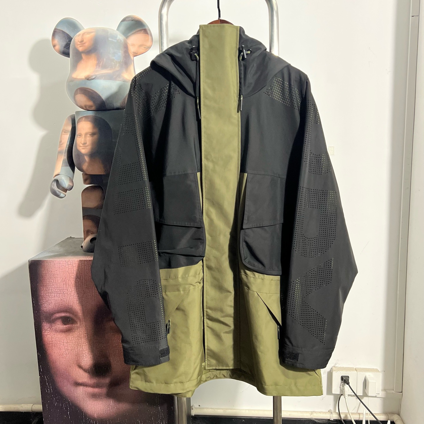 99新 BURBERRY/博柏利 滑雪冲锋衣尺码：L 衣长84 胸围77