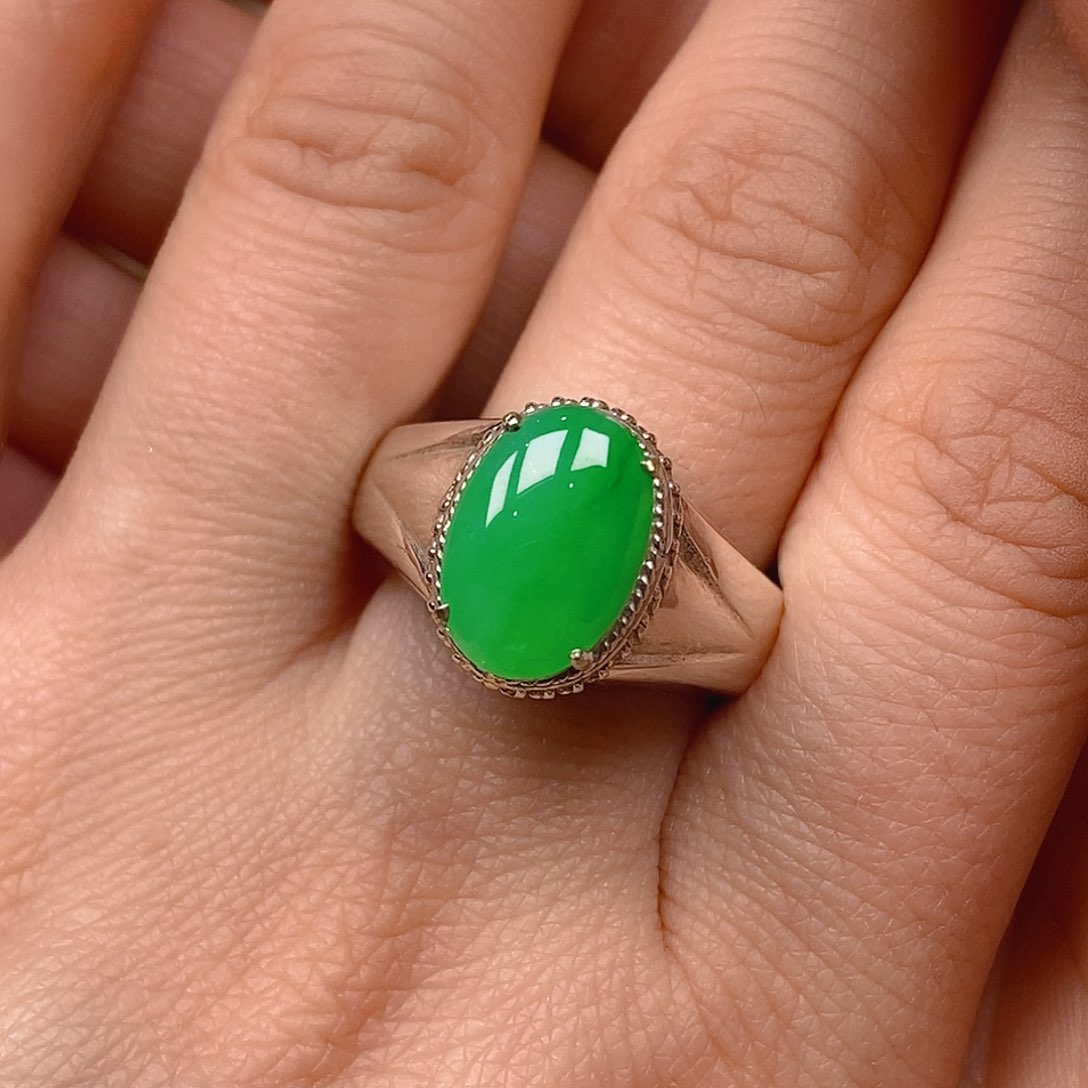 翡翠戒指未镶嵌翡翠蛋面