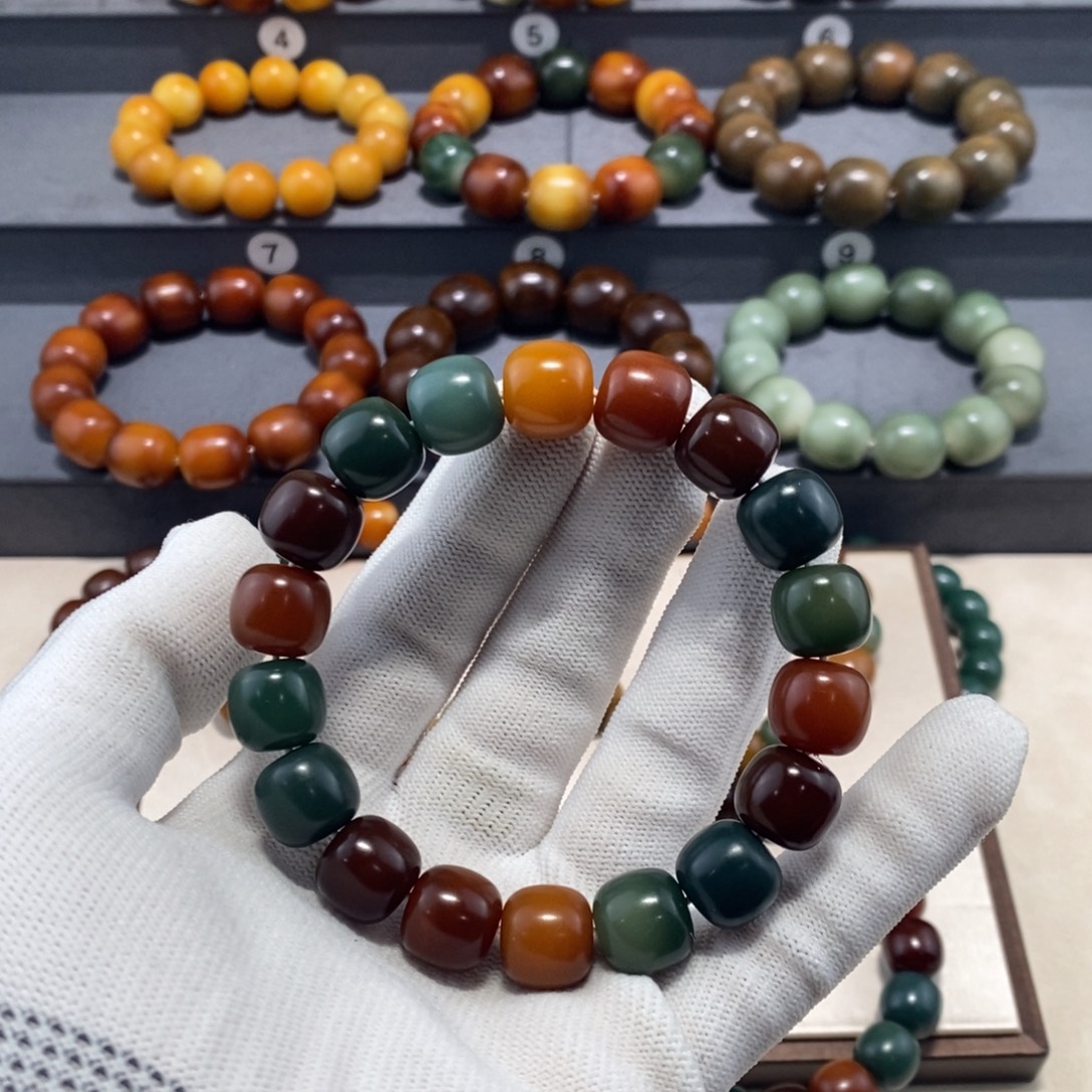 赵***赵菩提根/象牙果手串