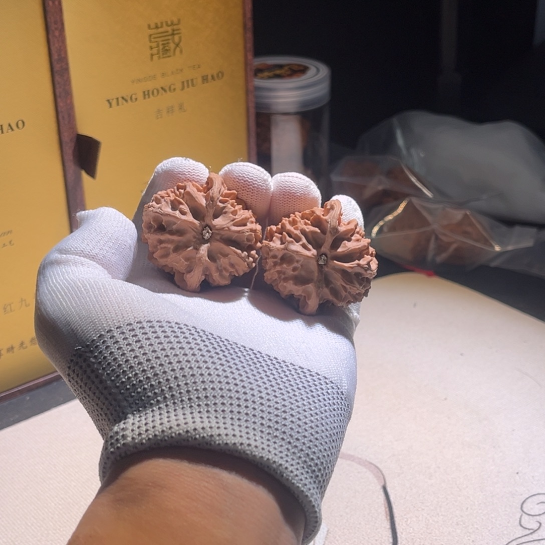 z***6苹果园平跟喔唷苹果园苹果园 