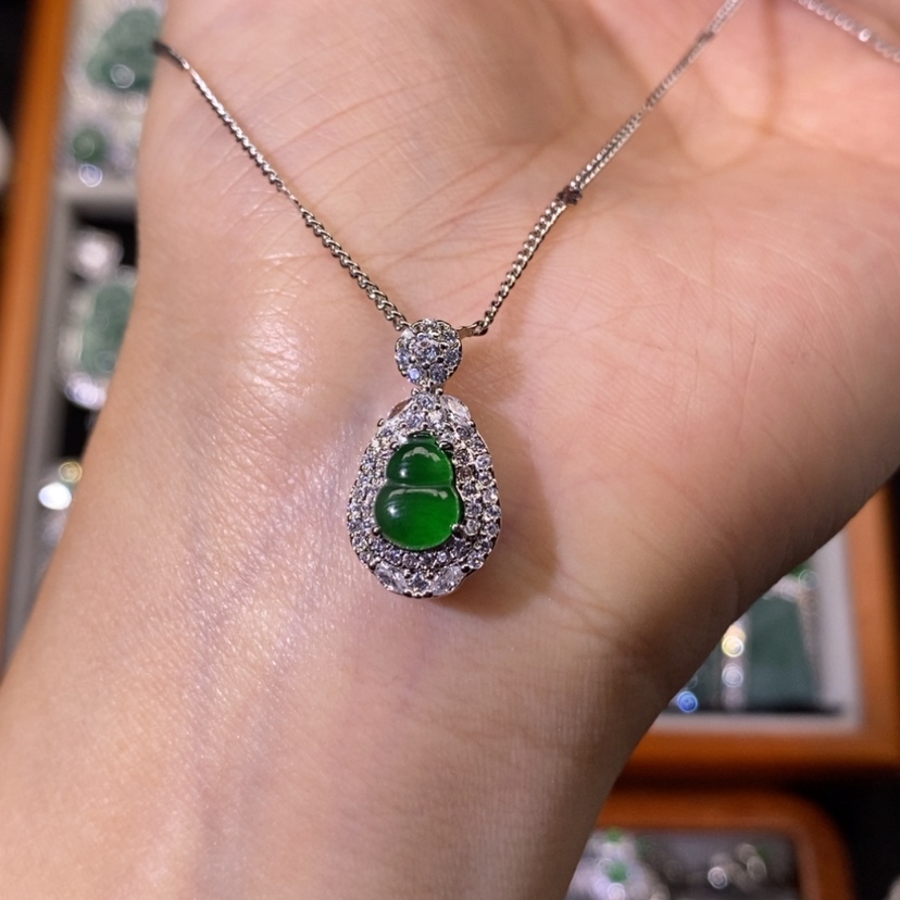 【闪购商品】翡翠颈饰未镶嵌天然