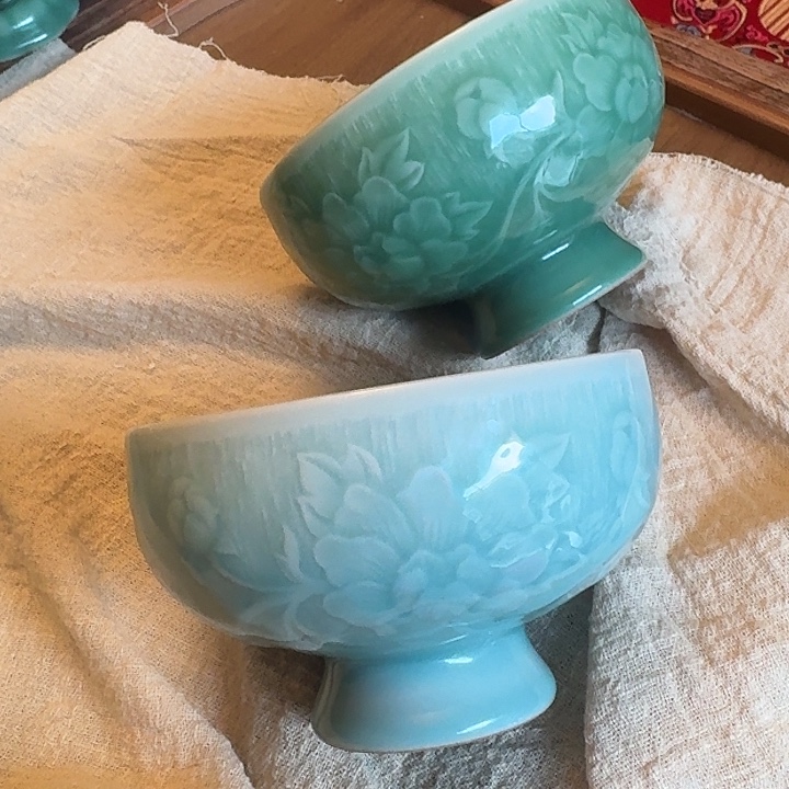 青瓷哈哈哈哈哈哈哈哈哈哈哈哈