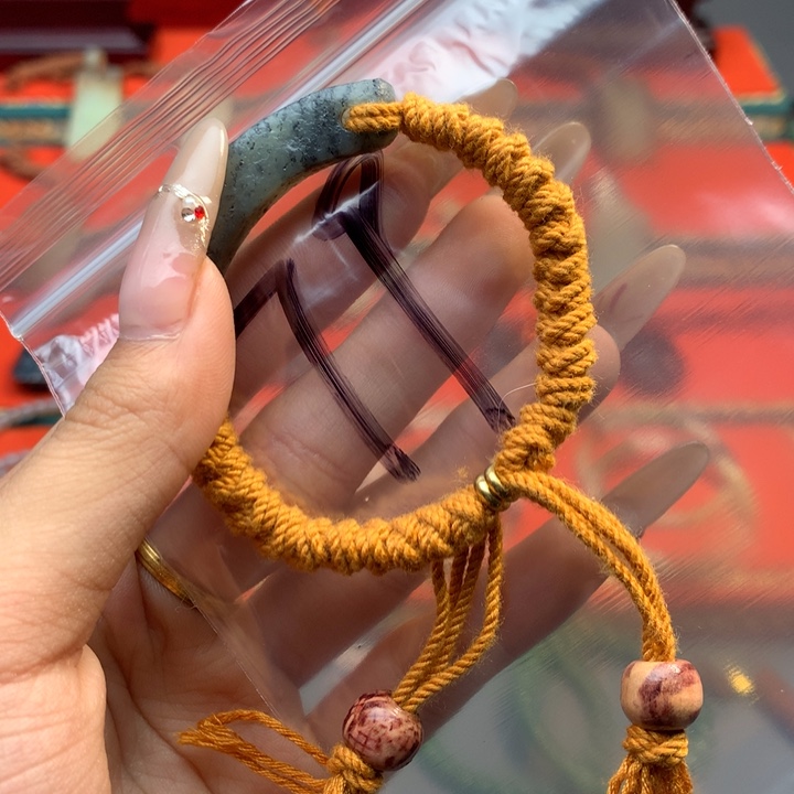 和田玉（糖玉）颈饰未镶嵌