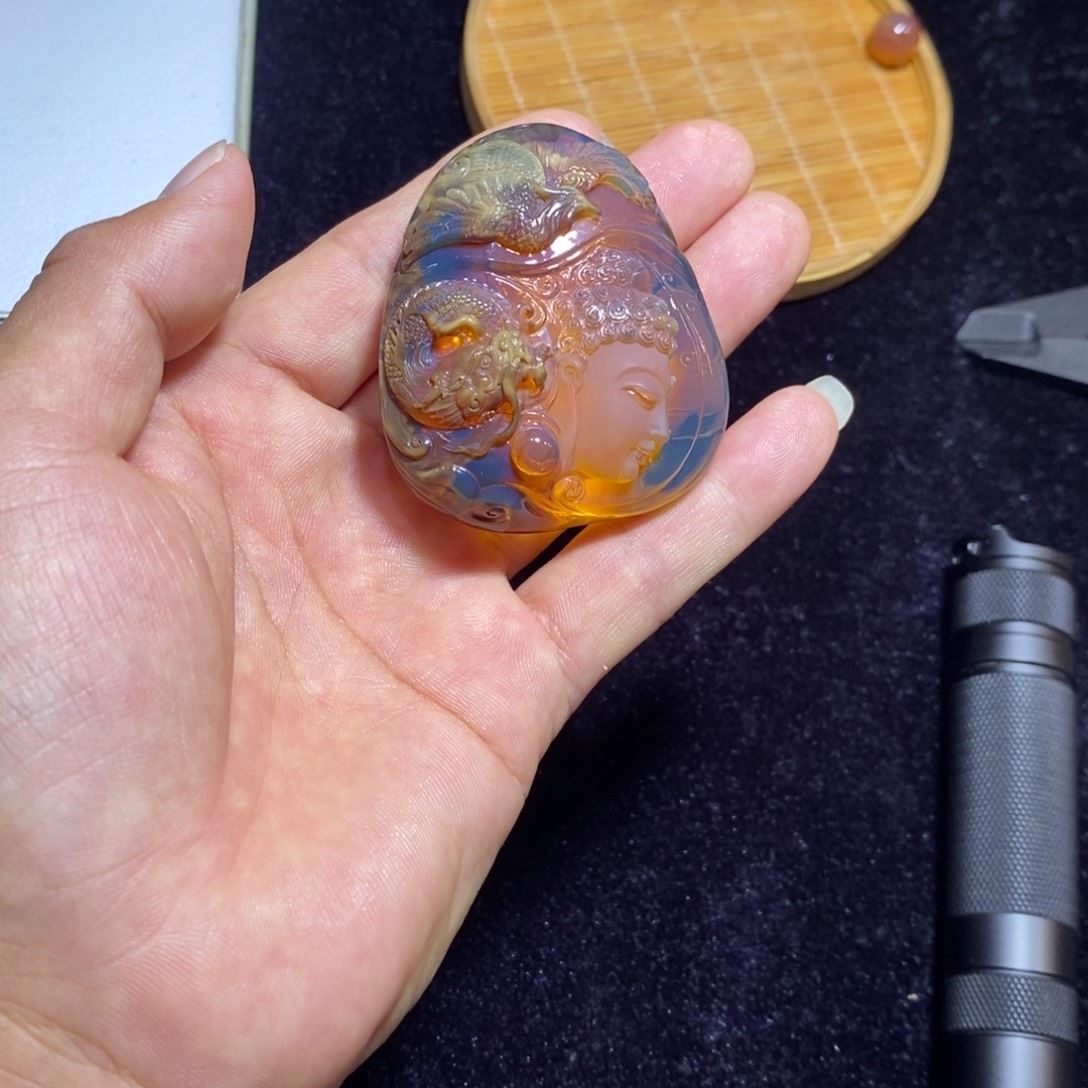 忘***切琥珀未镶嵌珠宝奇石打孔不退不换