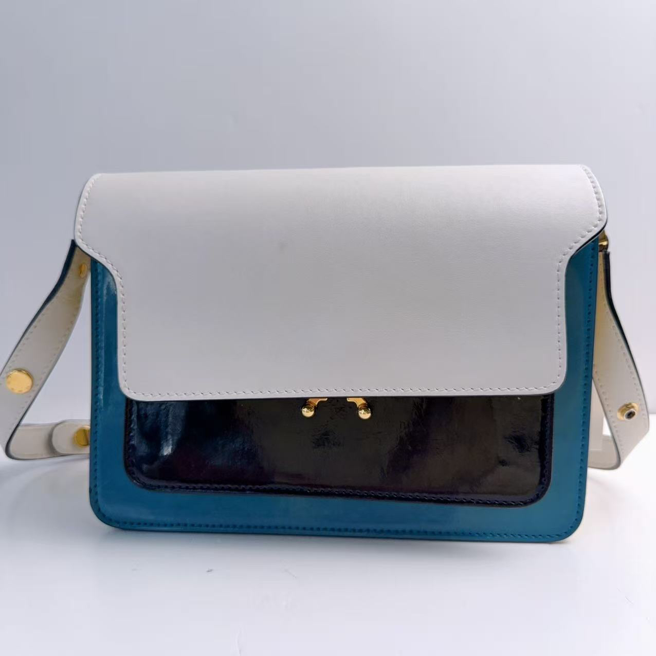 95新 MARNI 玛尼白盖拼色单肩包