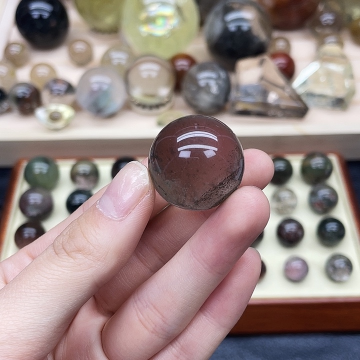 瓶***。未镶嵌水晶珠宝半成品60水晶