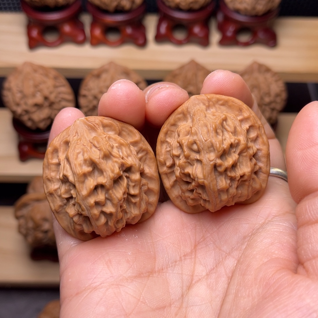 文玩核桃吊坠天地