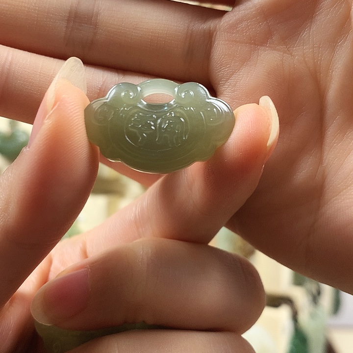 未镶嵌手链和田玉初*