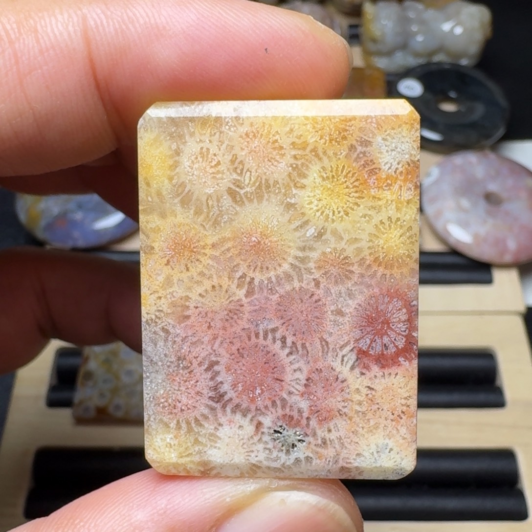 硅化玉未镶嵌纯天然色有机玉石保真色