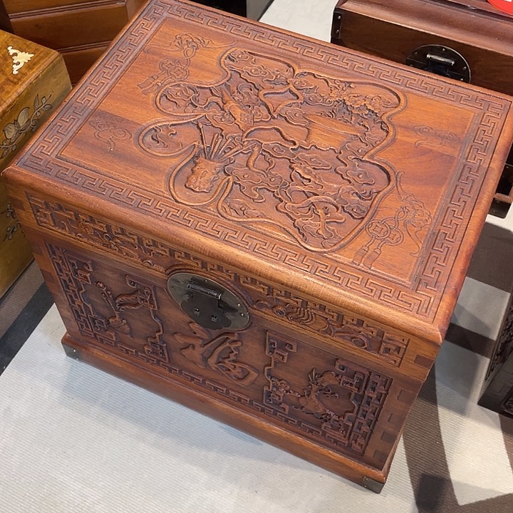 贡木箱箱箱谢谢谢谢