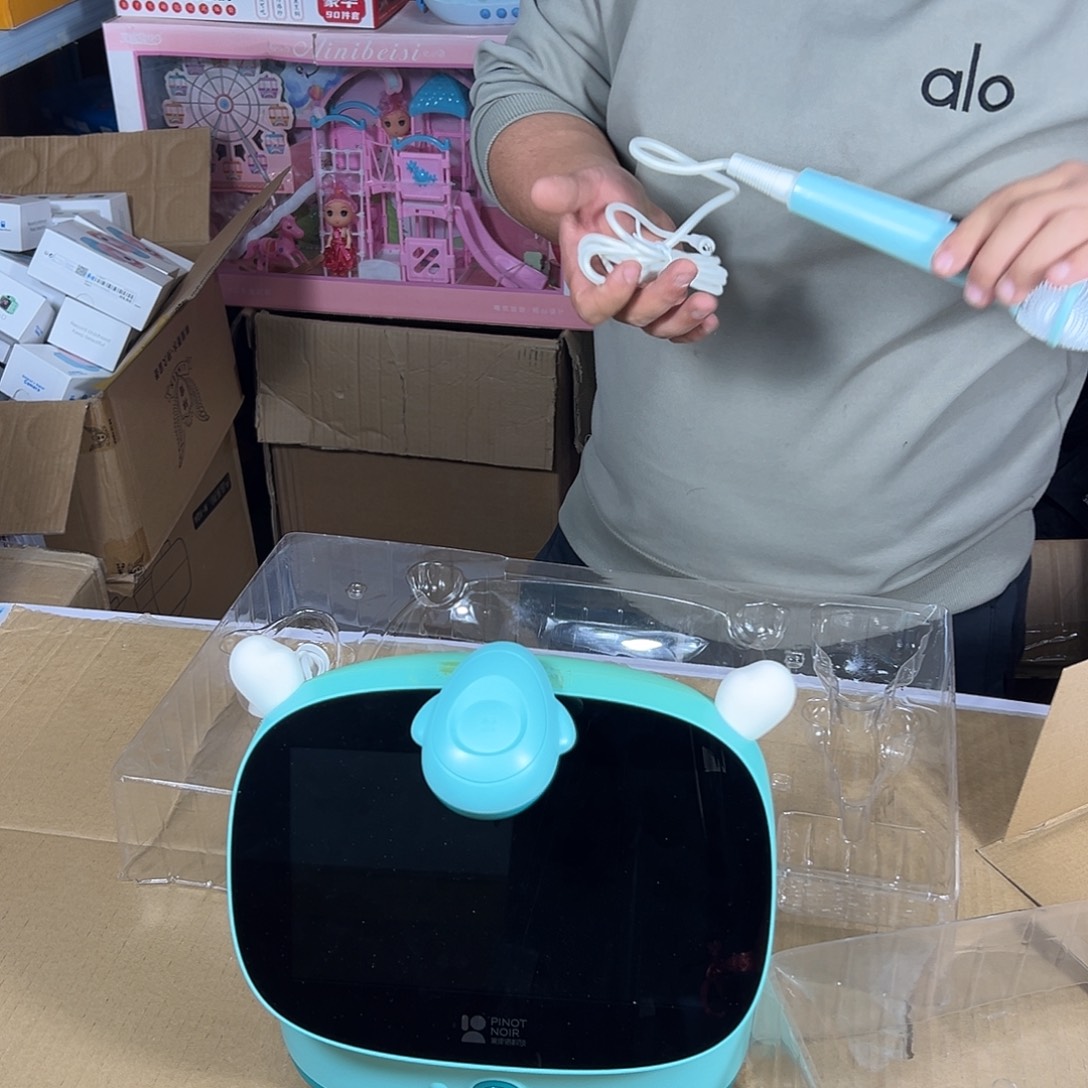 早教机黑皮诺科技