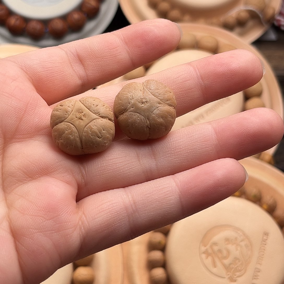 凤眼菩提手串随****3两颗麒麟菩提