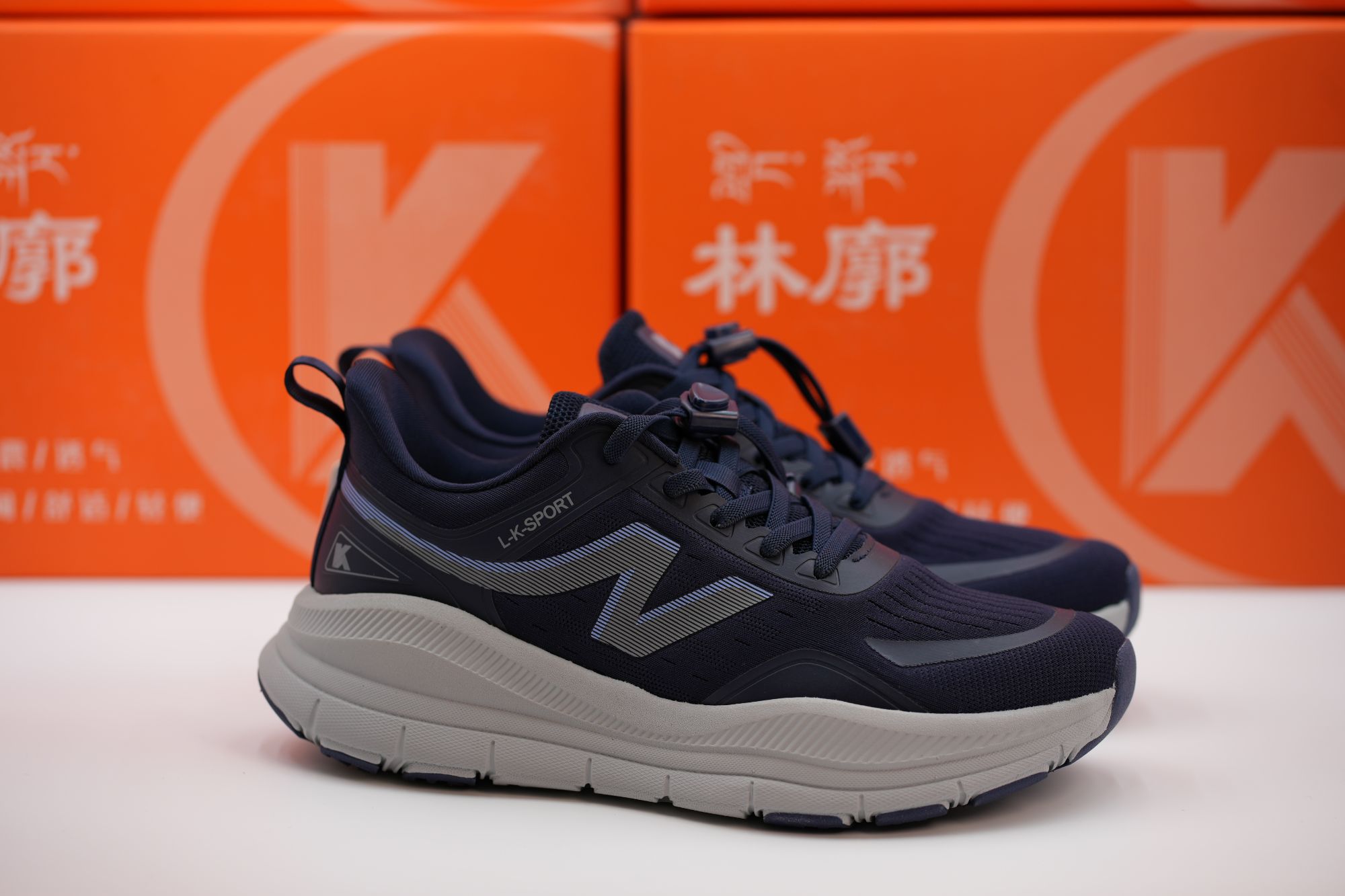 林廓 321 夏款轻便透气，舒适防滑休闲鞋