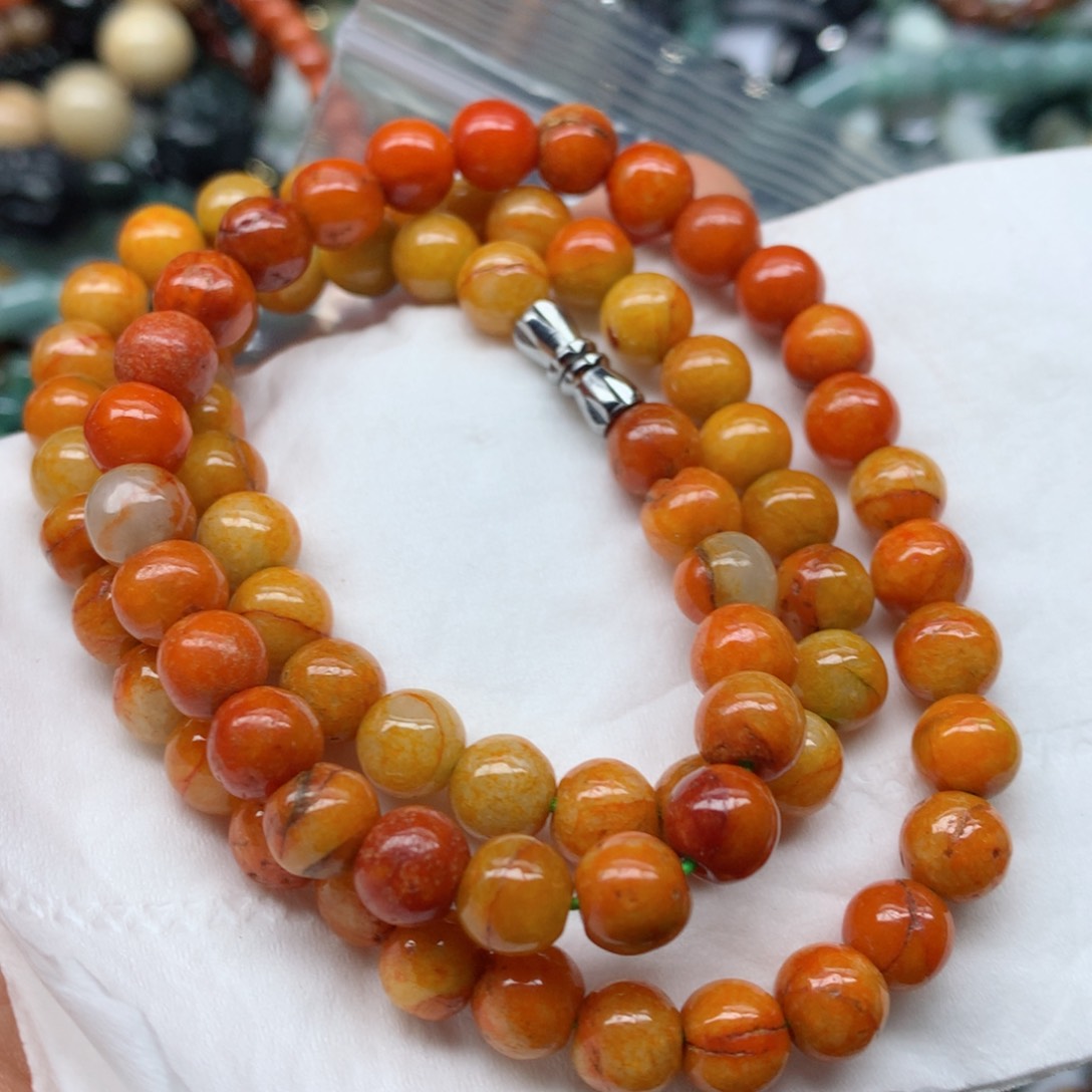 翡翠颈饰未镶嵌珠子