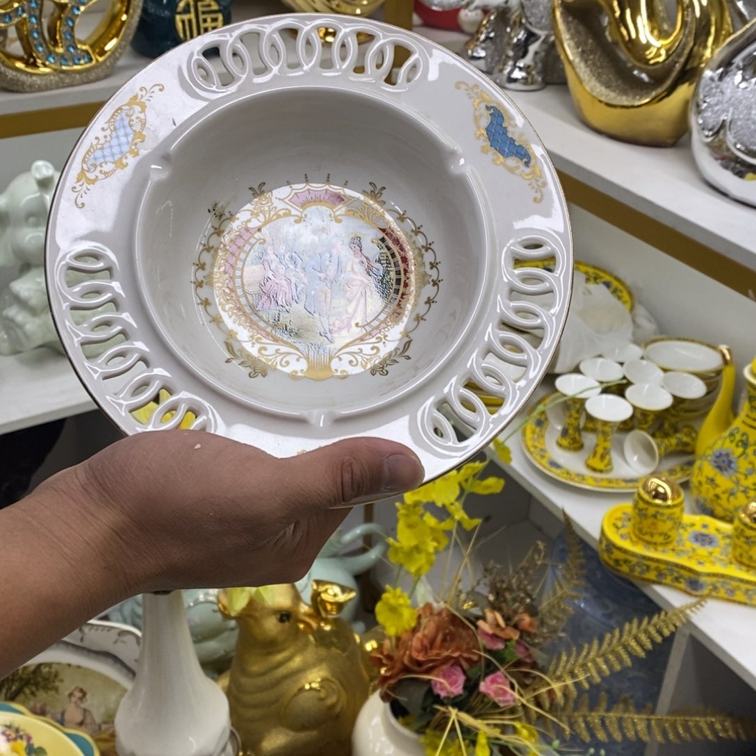 摆件陶瓷工艺。。。。