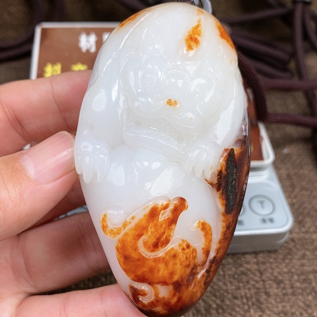 和田玉颈饰未镶嵌