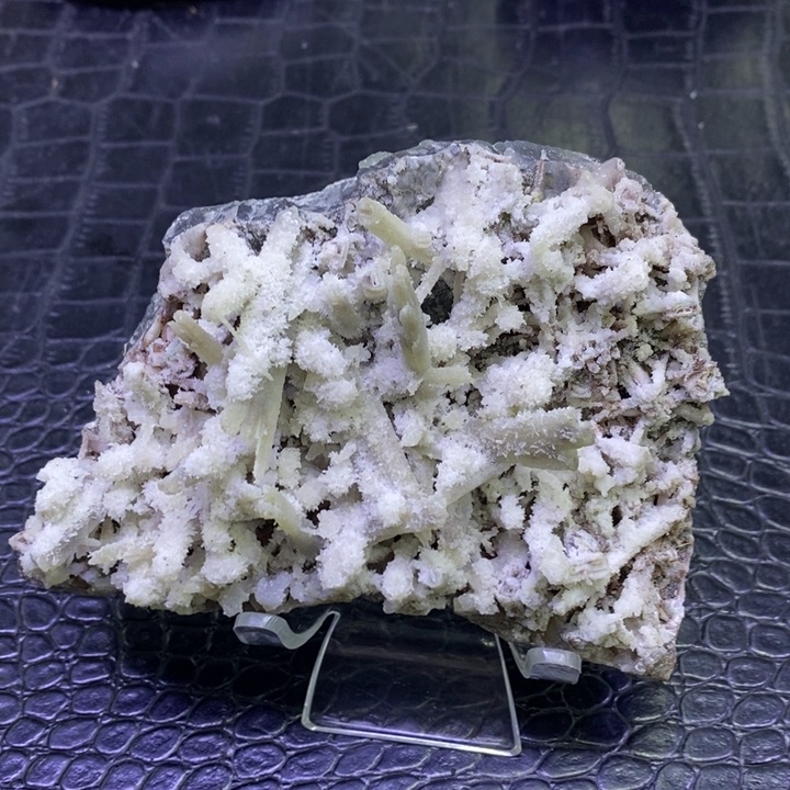 未镶嵌珠宝半成品水晶福利奇石