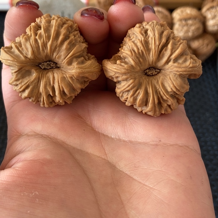 猴头核桃吊坠39深凹