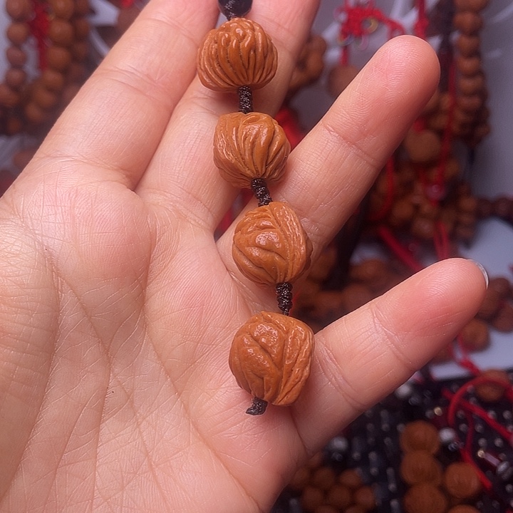 吊坠桃核龙纹桃枭