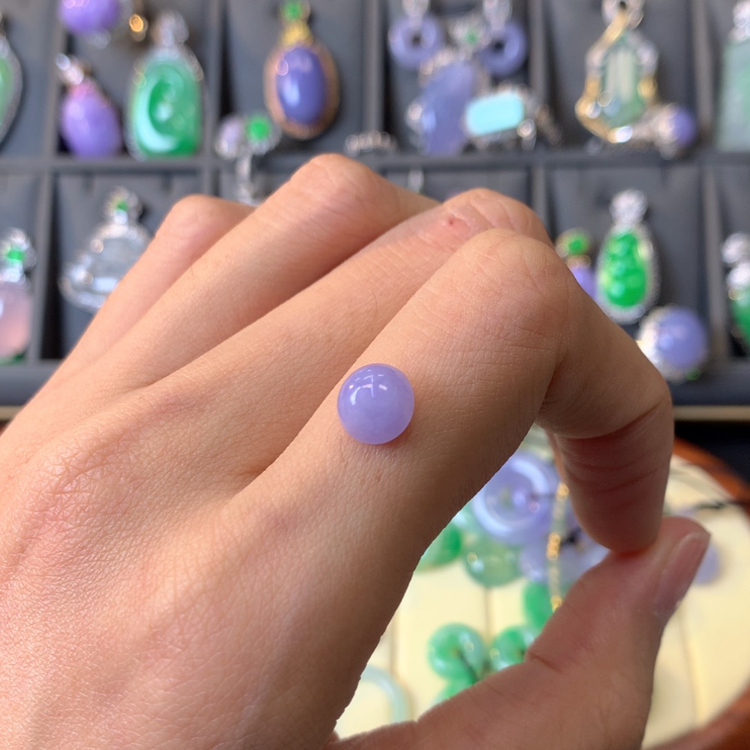 翡翠颈饰未镶嵌裸石