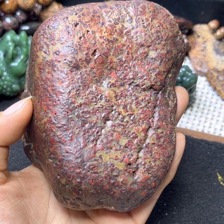 友***谊石英石红天宝原石