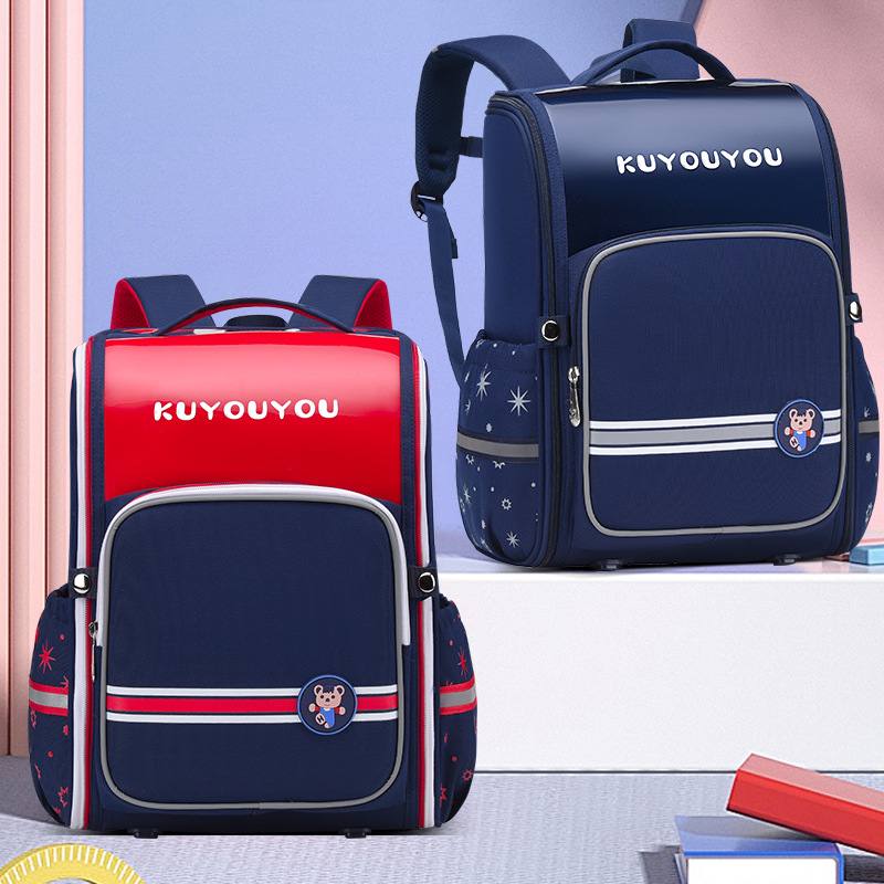 网红爆款儿童书包小学生男女轻便双肩包1-6年级减负太空包 