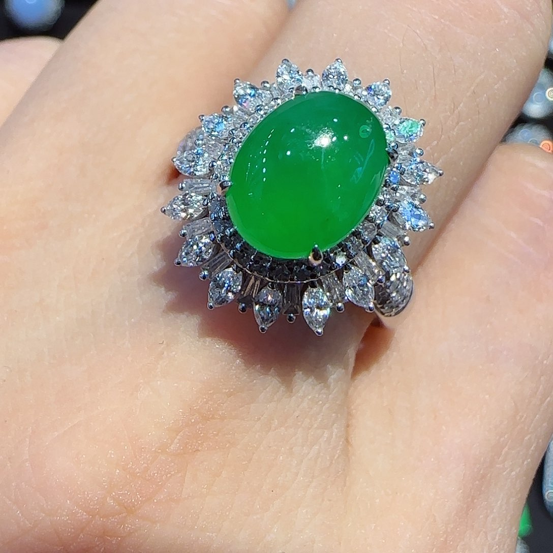 翡翠18K金镶嵌戒指戒指