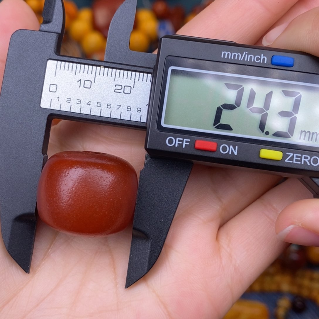 蜜蜡裸石未镶嵌蜜蜡