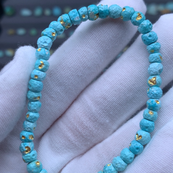 绿松石未镶嵌珠宝奇石